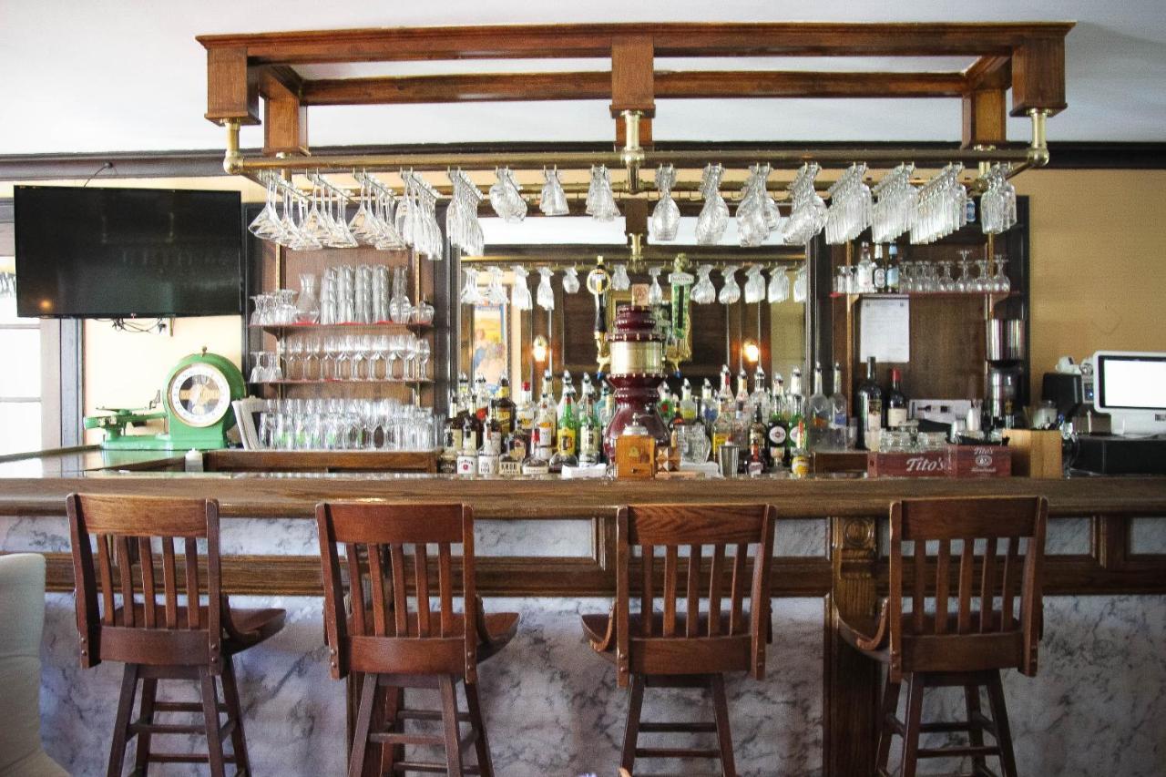 The Lucerne Inn Dedham Extérieur photo