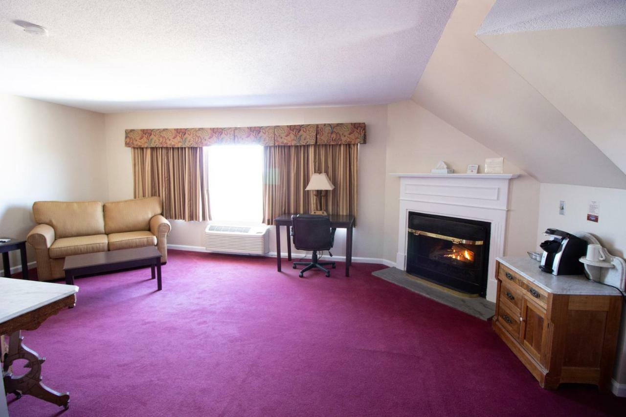 The Lucerne Inn Dedham Extérieur photo