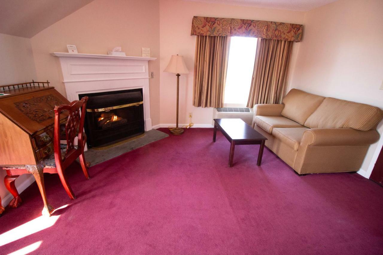 The Lucerne Inn Dedham Extérieur photo